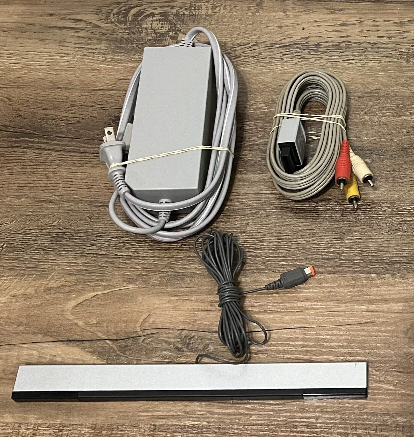 Nintendo Wii RVL-001 White Console Compatible Gamecube W Controller & Nunchuck