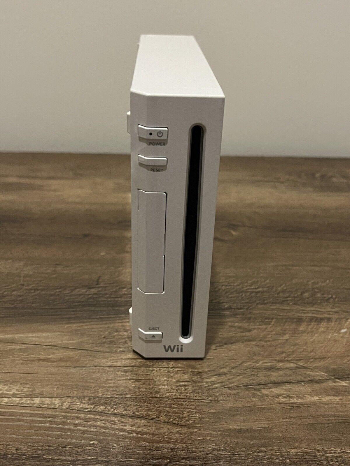 Nintendo Wii Console White. Backwards Compatible Controller & nunchuck Tested!