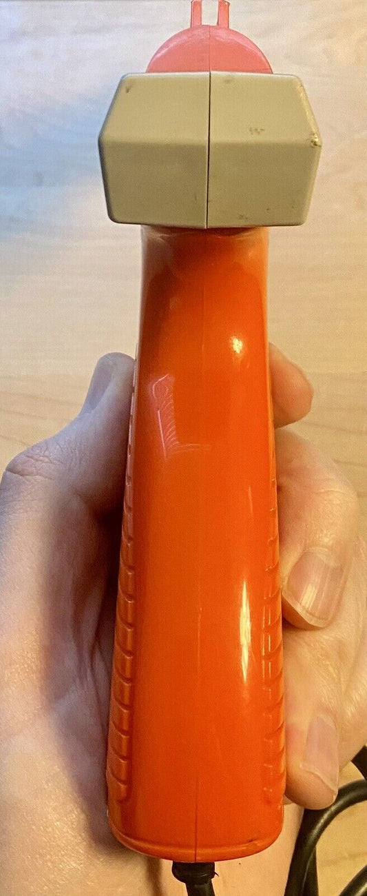 Official 1985 Nintendo (NES-005) Orange - Zapper/Light Gun