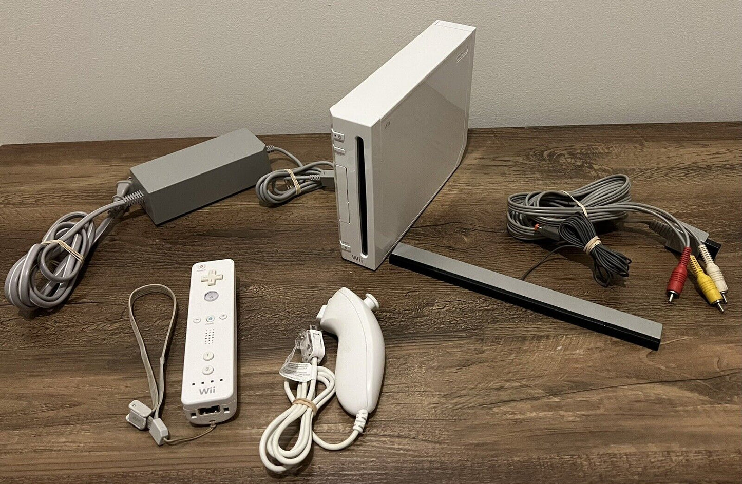Nintendo Wii Console White Backwards Compatible with GameCube Tested!