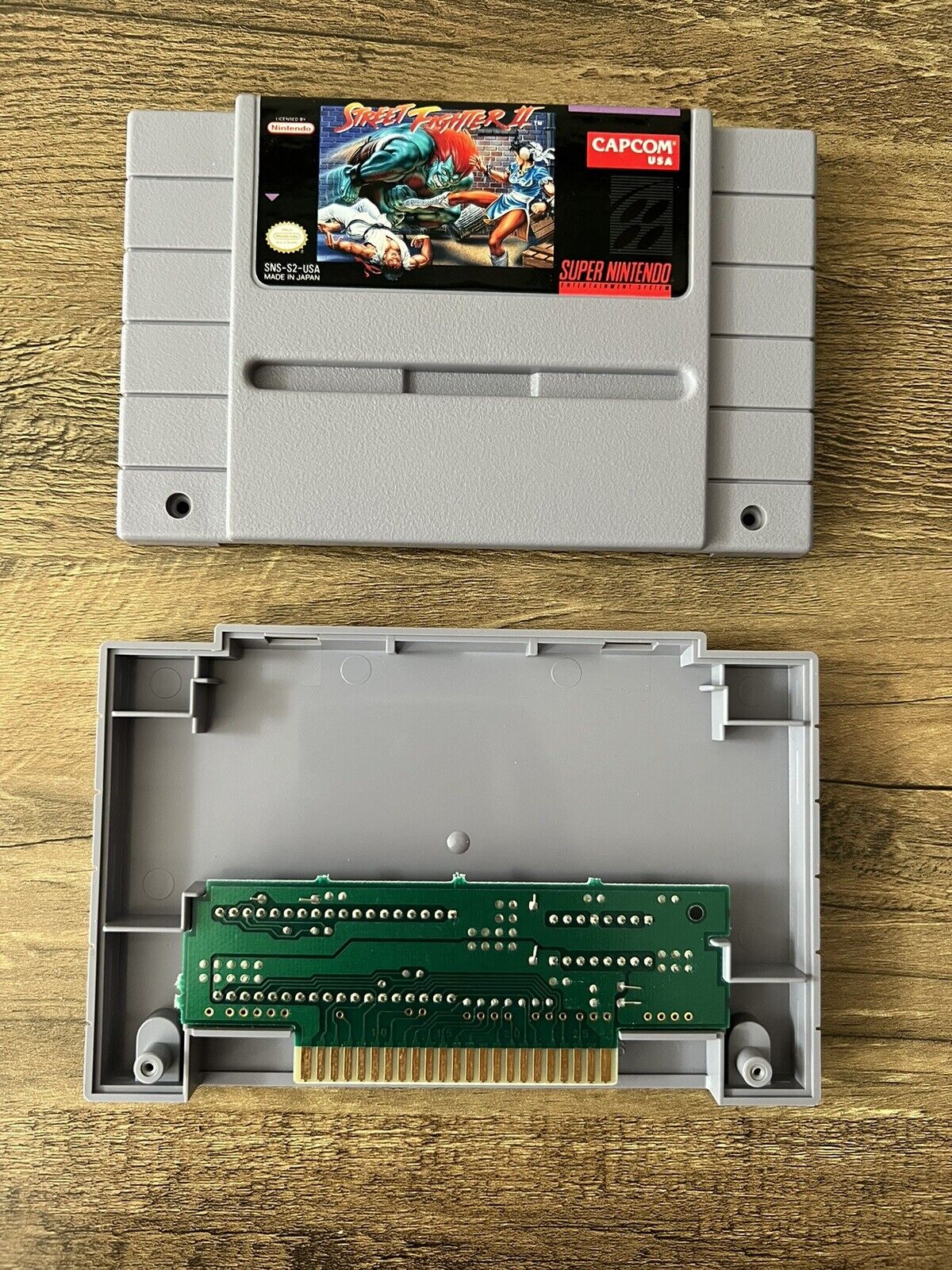 Street Fighter II (SNES, 1992) with Booklet And Plastic Case