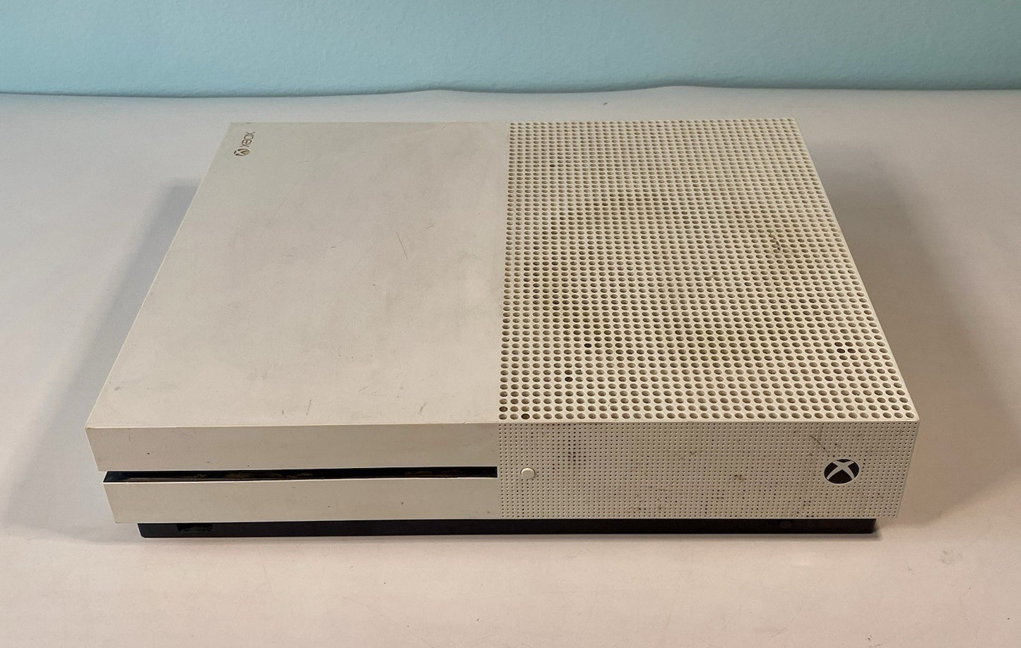 Microsoft Xbox One S 1681 White Console Only Bad Disc Drive For Parts/Repair