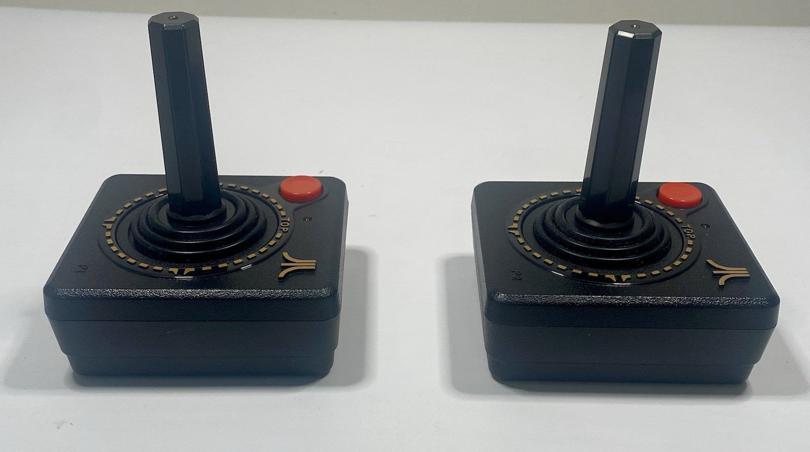 Atari Flashback 6 Classic Game System w/ 100 Built-in Games Read Description