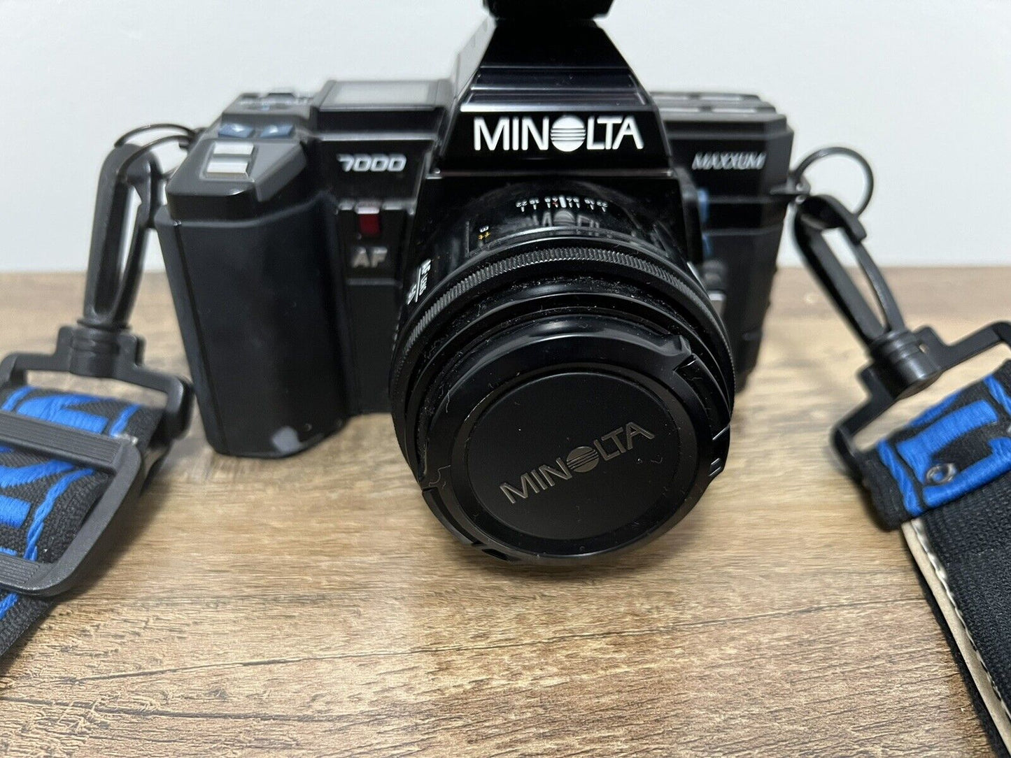 Minolta Maxxum 7000 35mm SLR Film Camera with 50mm Lens & 2800 AF Untested