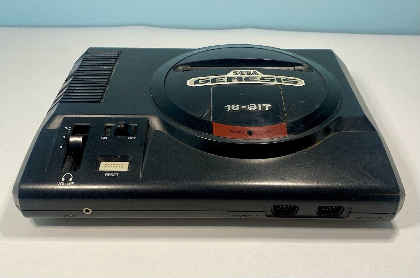 Sega Genesis Console Model 1 HD Graphics 1601 High Definition W/ Cords, Tested