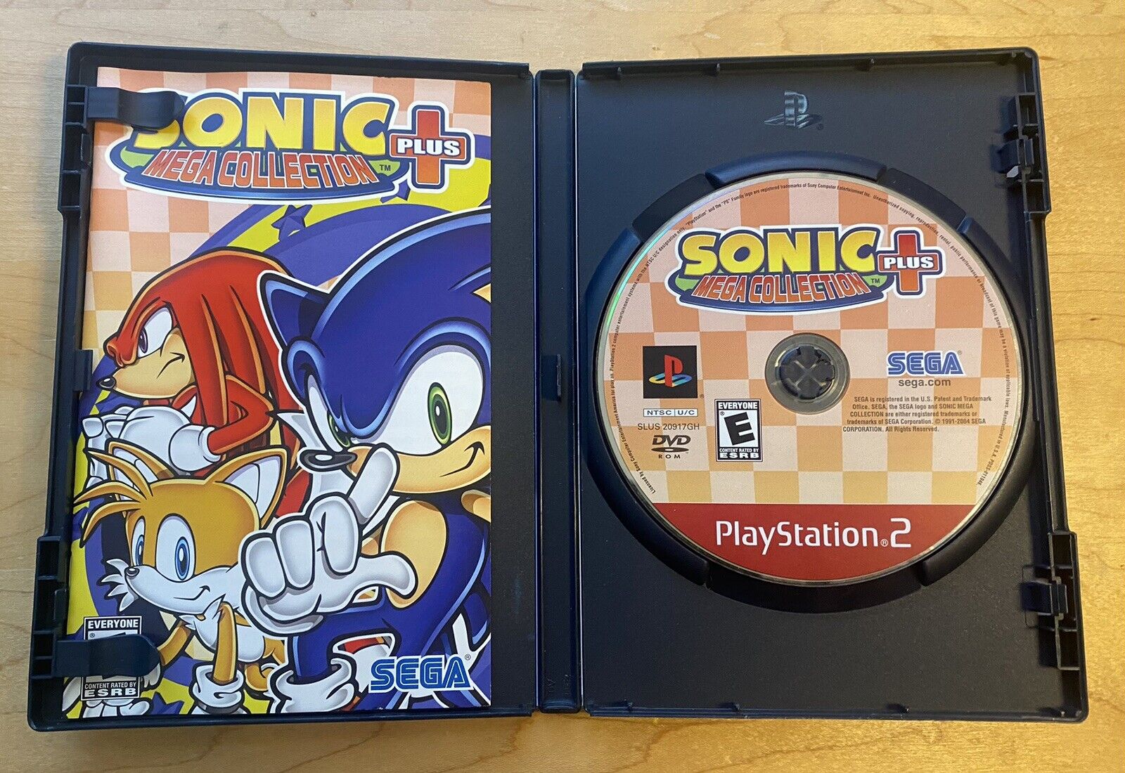 Sonic Mega Collection Plus (Sony Playstation 2 PS2, 2004) CIB W/ Manual, Tested