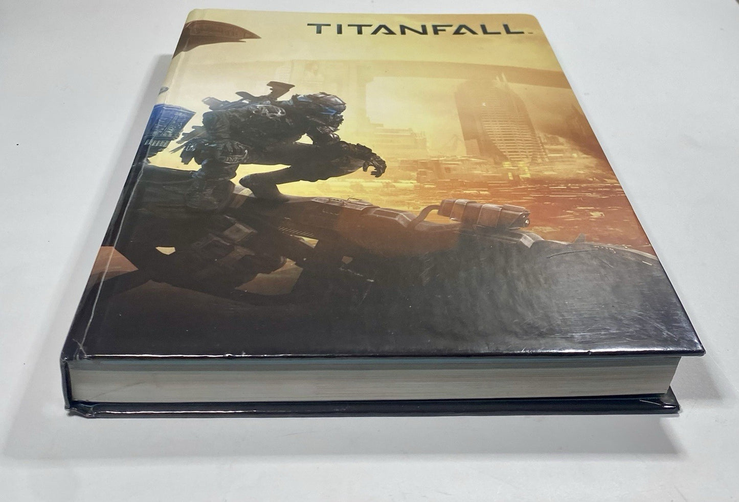 Titanfall Limited Edition Hardcover Strategy Guide Great Condition