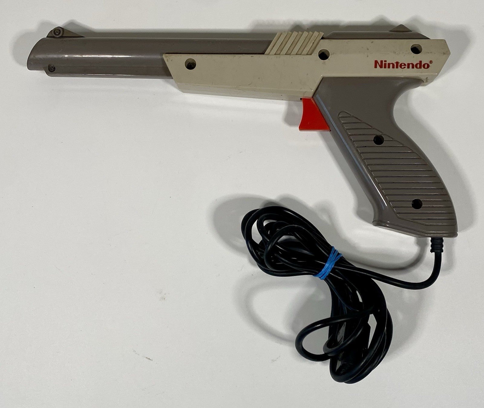 Original Vintage 1985 Nintendo NES Zapper (NES-005 OEM Grey)