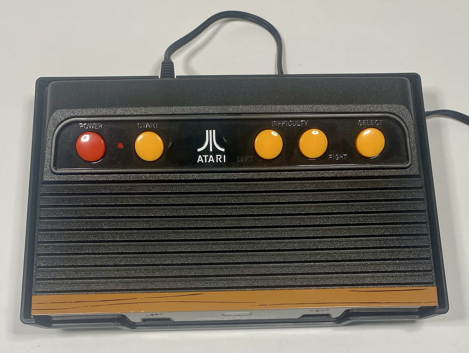 Atari Flashback 6 Classic Game System w/ 100 Built-in Games Read Description