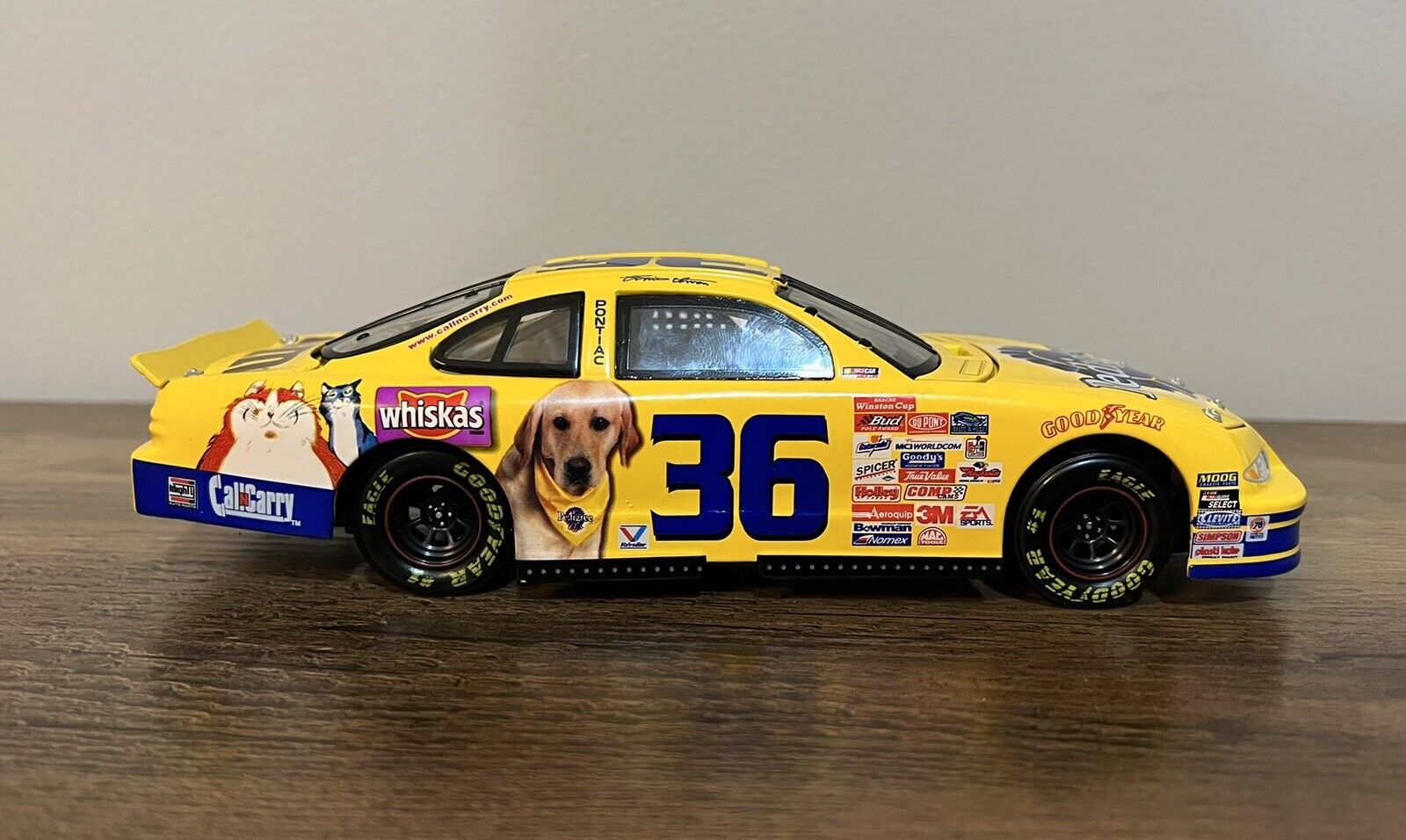 Mac Tools Collectors Club Ernie Irvan #36 M & M Pedigree 1999 Pontiac 1 Of 5004