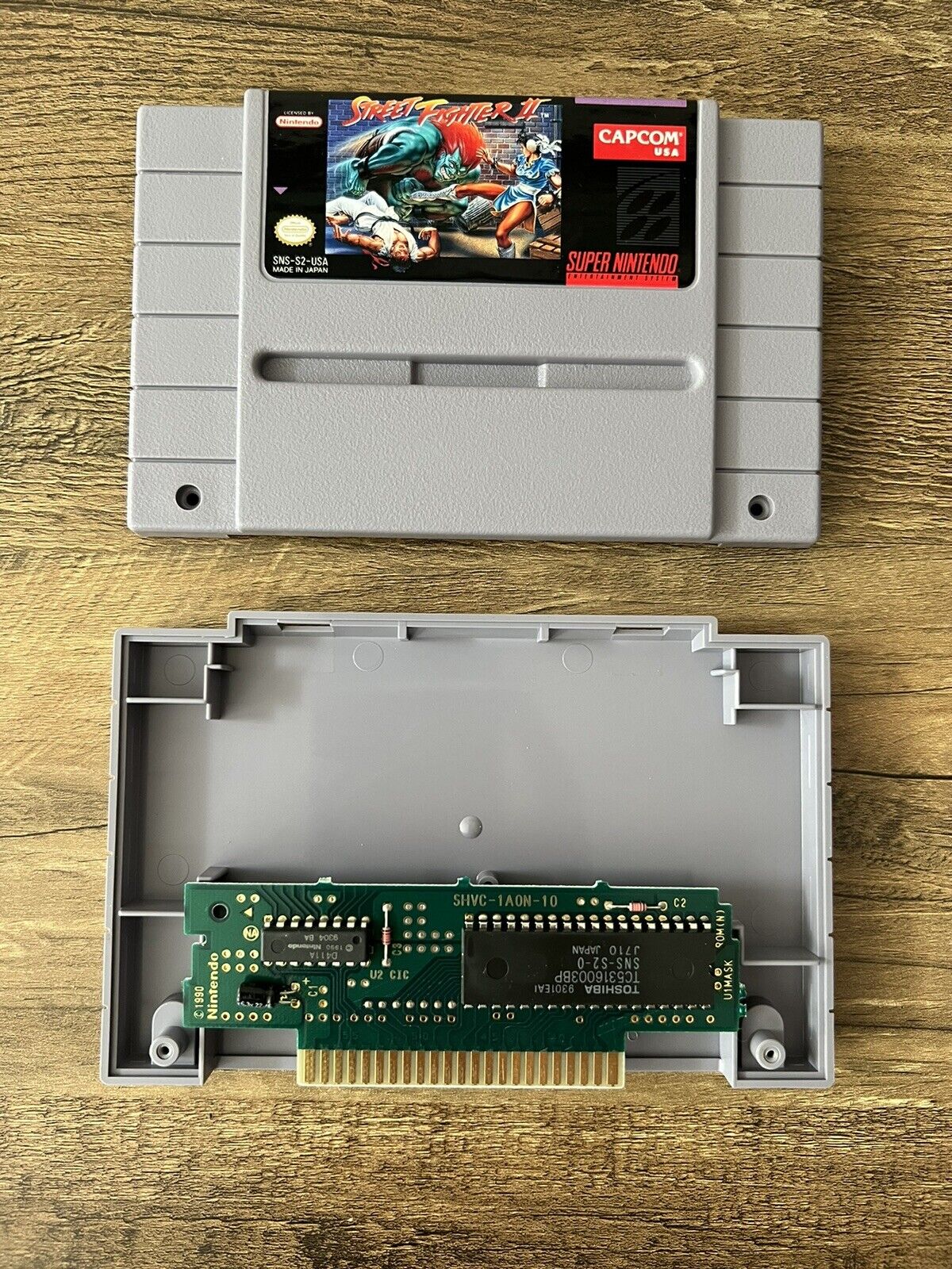 Street Fighter II (SNES, 1992) with Booklet And Plastic Case