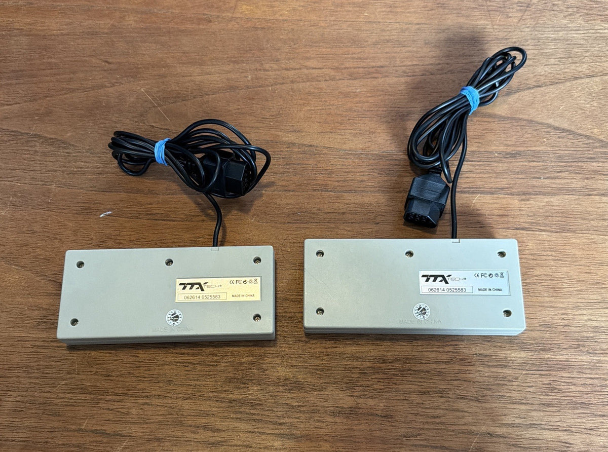 2 Nintendo NES Wired Replacement Controllers 3rd Party TTX Tech Tested & Working
