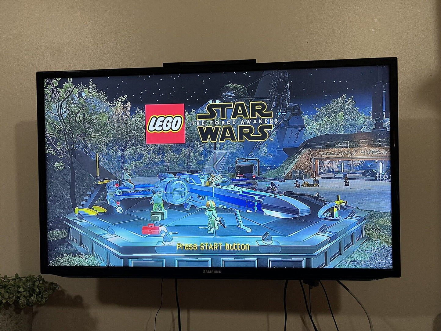 LEGO Star Wars The Force Awakens ( Microsoft Xbox 360, 2016) Complete