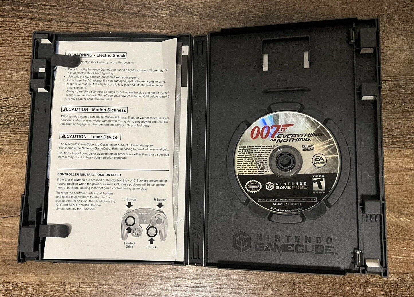 James Bond 007: Everything or Nothing (GameCube, 2004) CIB Tested