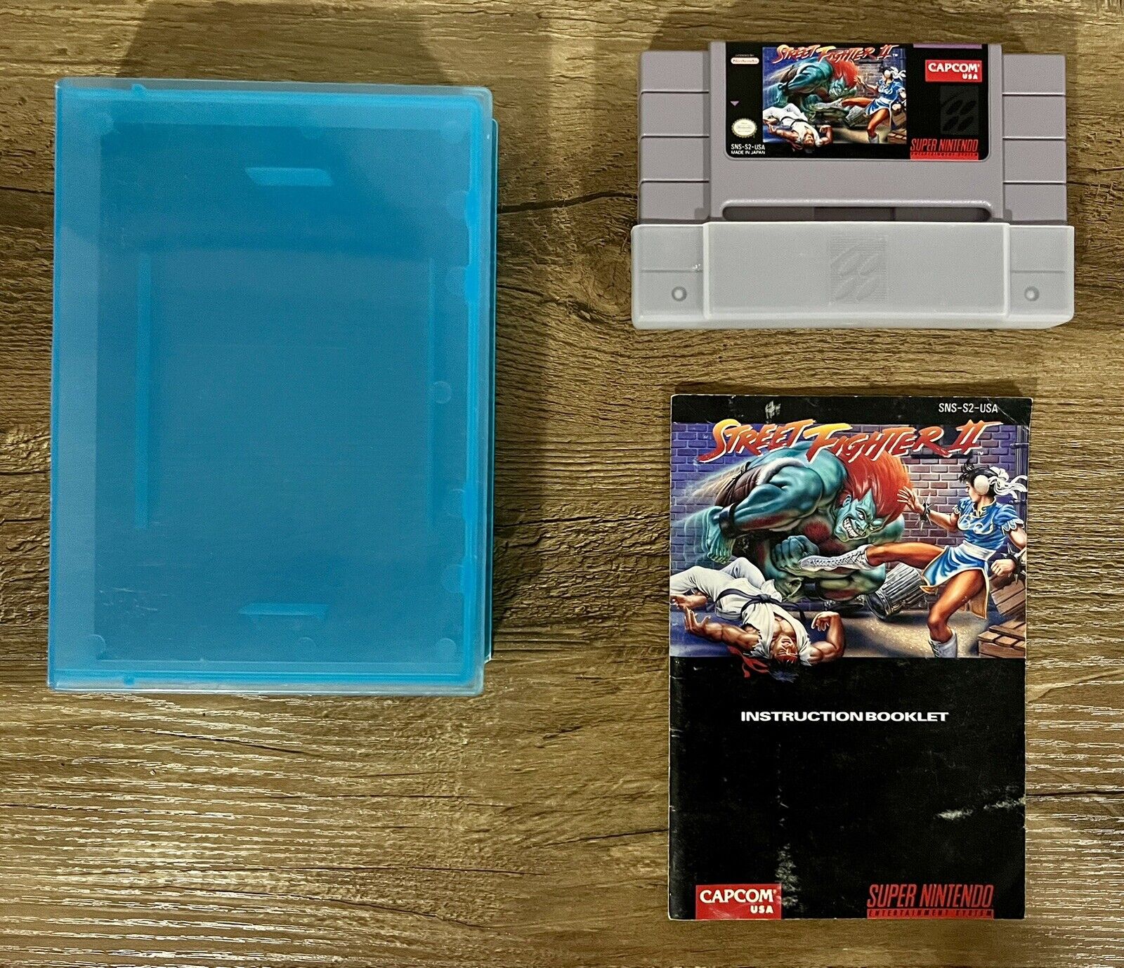 Street Fighter II (SNES, 1992) with Booklet And Plastic Case