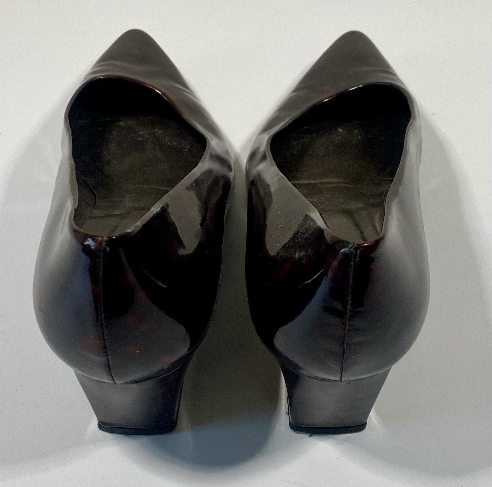 STUART WEITZMAN Women Size 10 M Shoes Brown Almond Toe Leather Sole