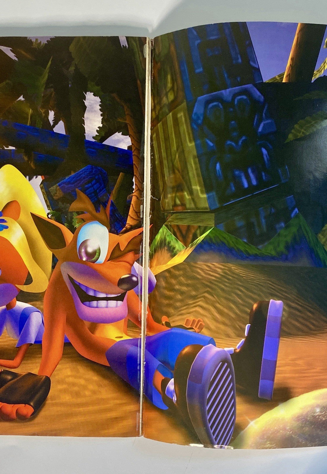 Crash Bandicoot 2 Cortex Strikes Back Official Game Strategy Guide Reflective 97