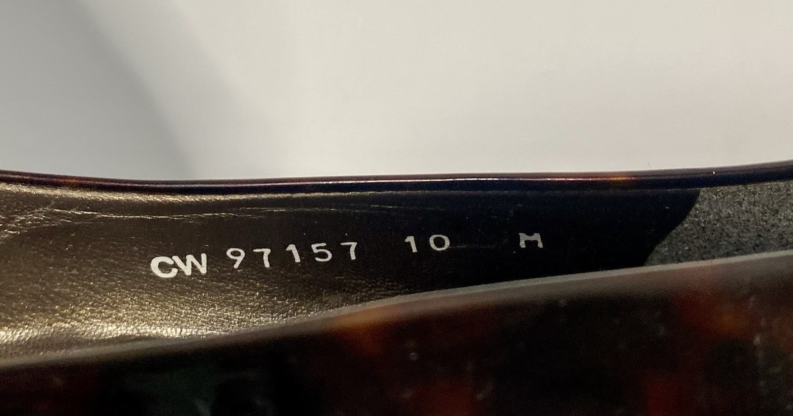 STUART WEITZMAN Women Size 10 M Shoes Brown Almond Toe Leather Sole