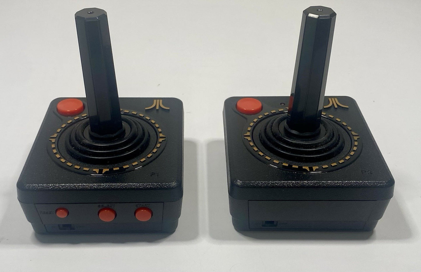 Atari Flashback 6 Classic Game System w/ 100 Built-in Games Read Description