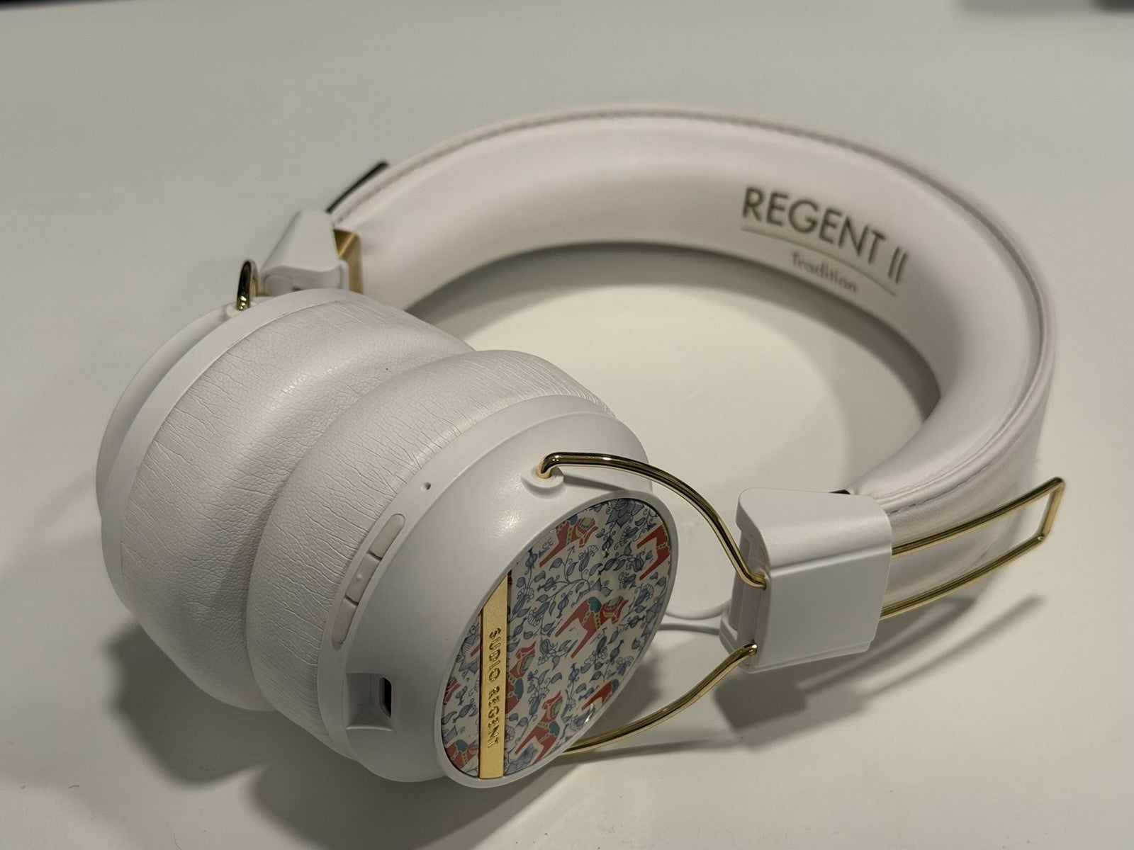 Audio Wireless Headphones Regent 2 Dala Horse Design. Used Lightly