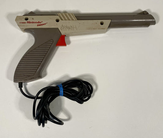 Original Vintage 1985 Nintendo NES Zapper (NES-005 OEM Grey)