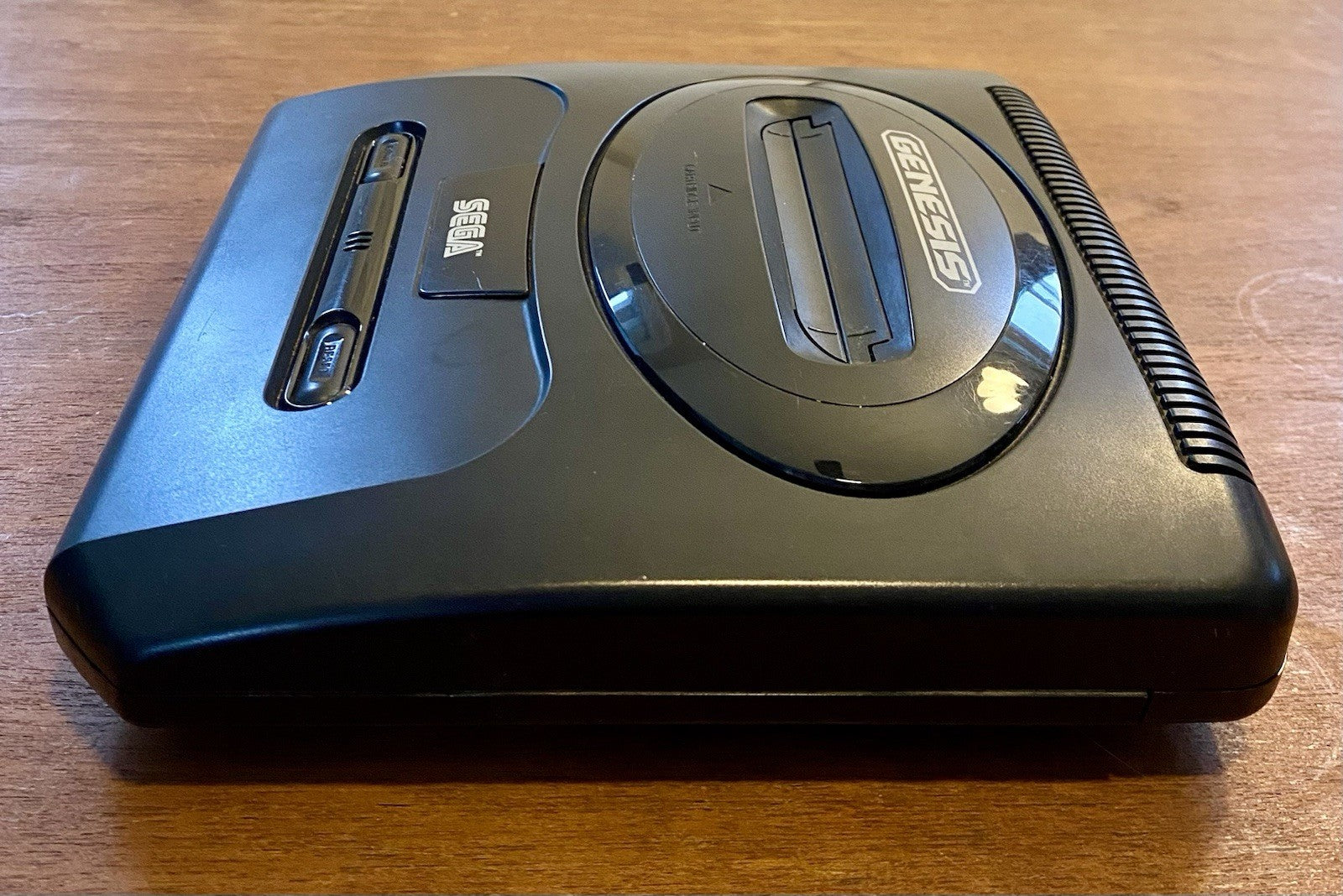 Sega Genesis Model 2 Console Bundle W/Controller And Cords. MK-1631 Tested