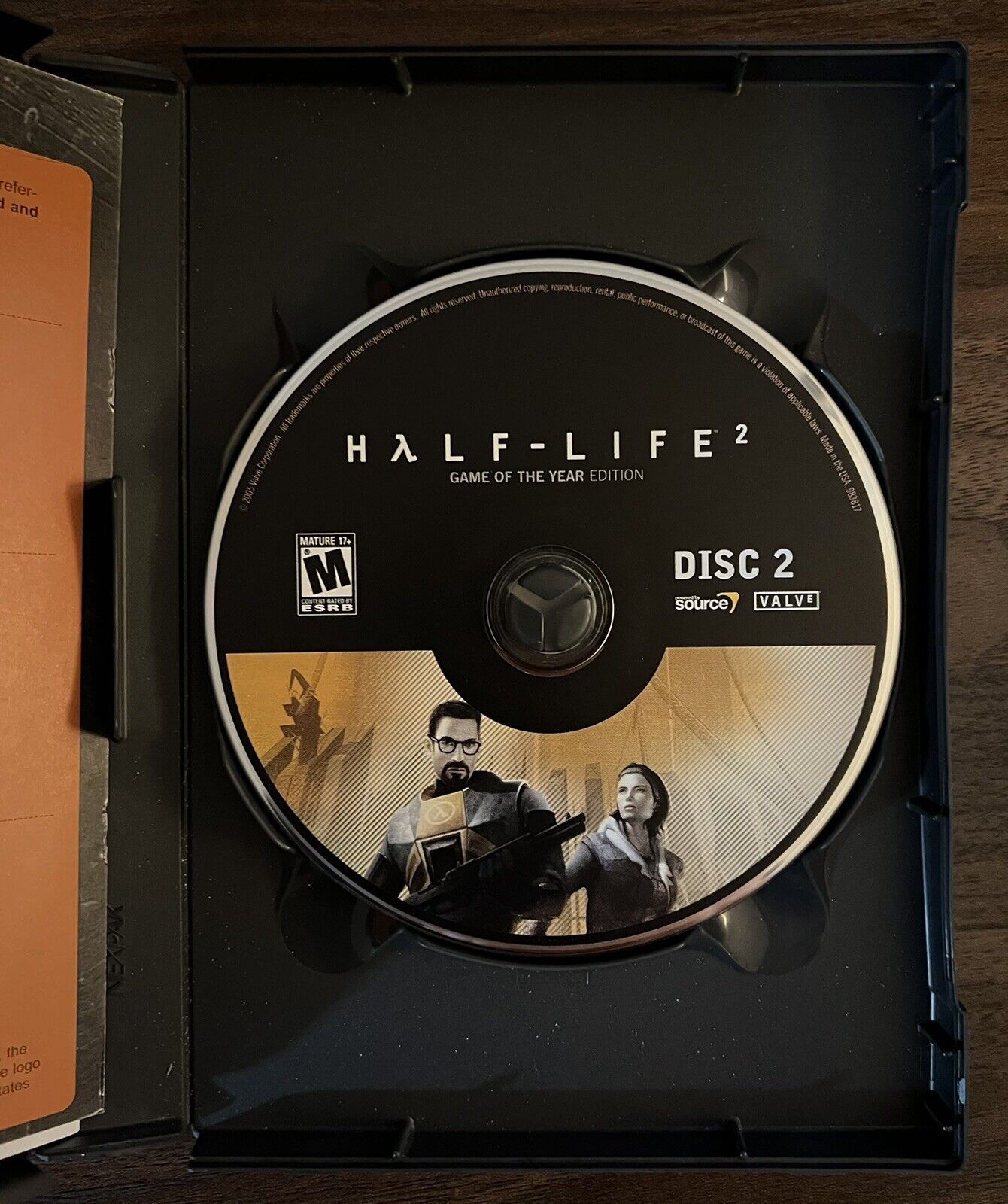 Half-Life 2: Game of the Year Edition (PC, 2005) 5 Discs And CD Key. Mint Discs