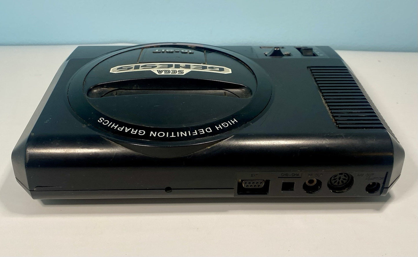 Sega Genesis Console Model 1 HD Graphics 1601 High Definition W/ Cords, Tested