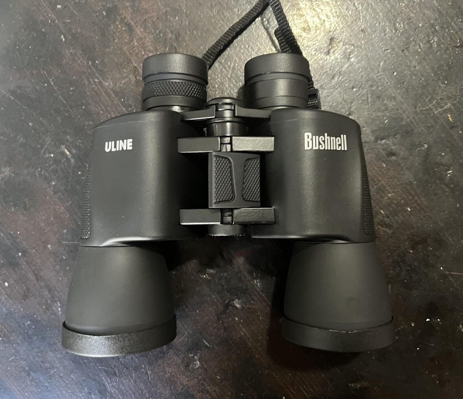 Bushnell PowerView  Binoculars 10 X 50 FOV 341 FT with Case