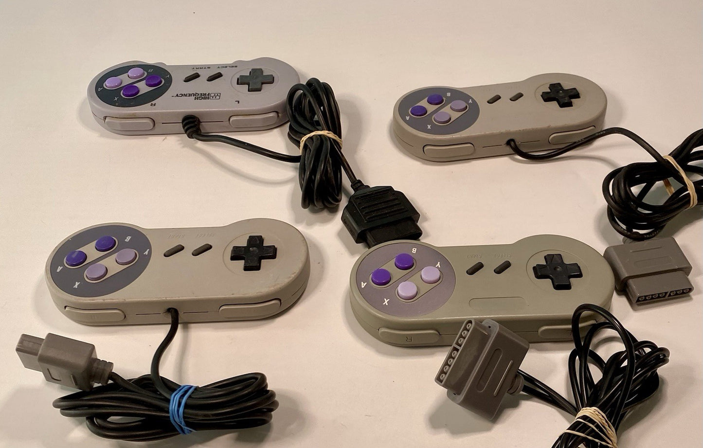 4 Super Famicom Nintendo SNES 3rd Party Controllers, Untested