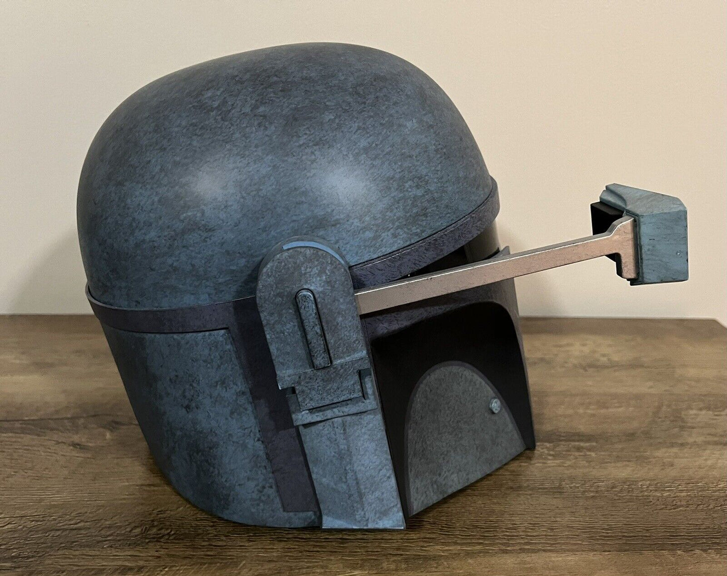 Hasbro Star Wars Black Series Mandalorian Death Watch Helmet (read Description)