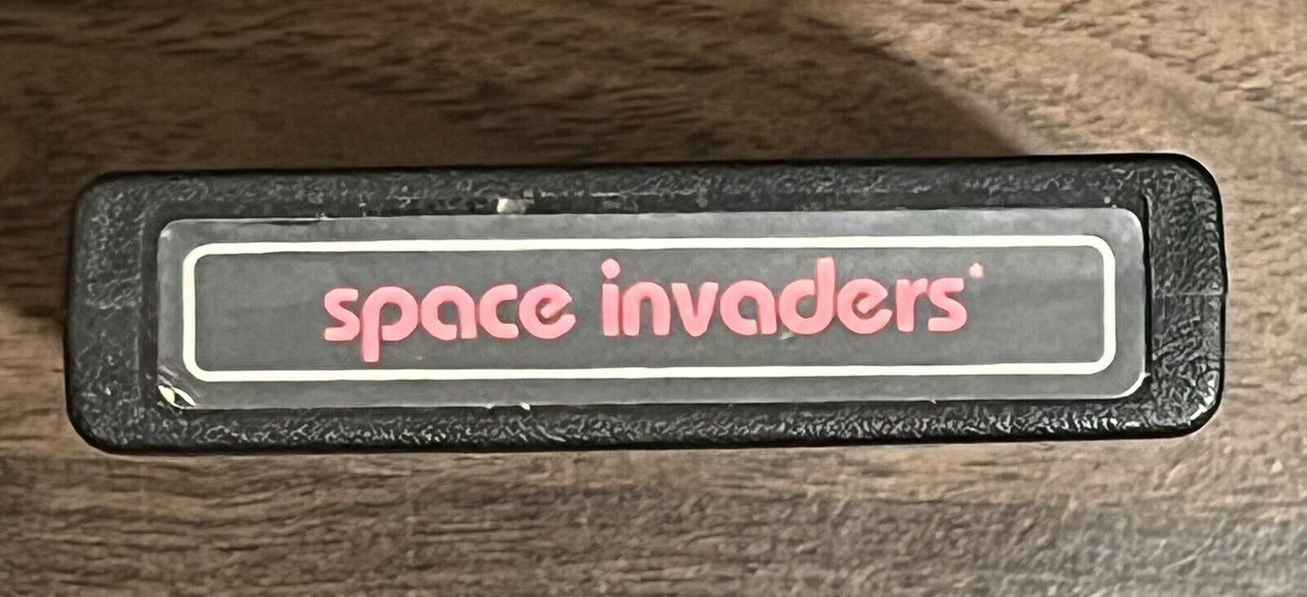 Space Invaders  Picture Label~ Atari 2600 Game And Manual Tested Works 