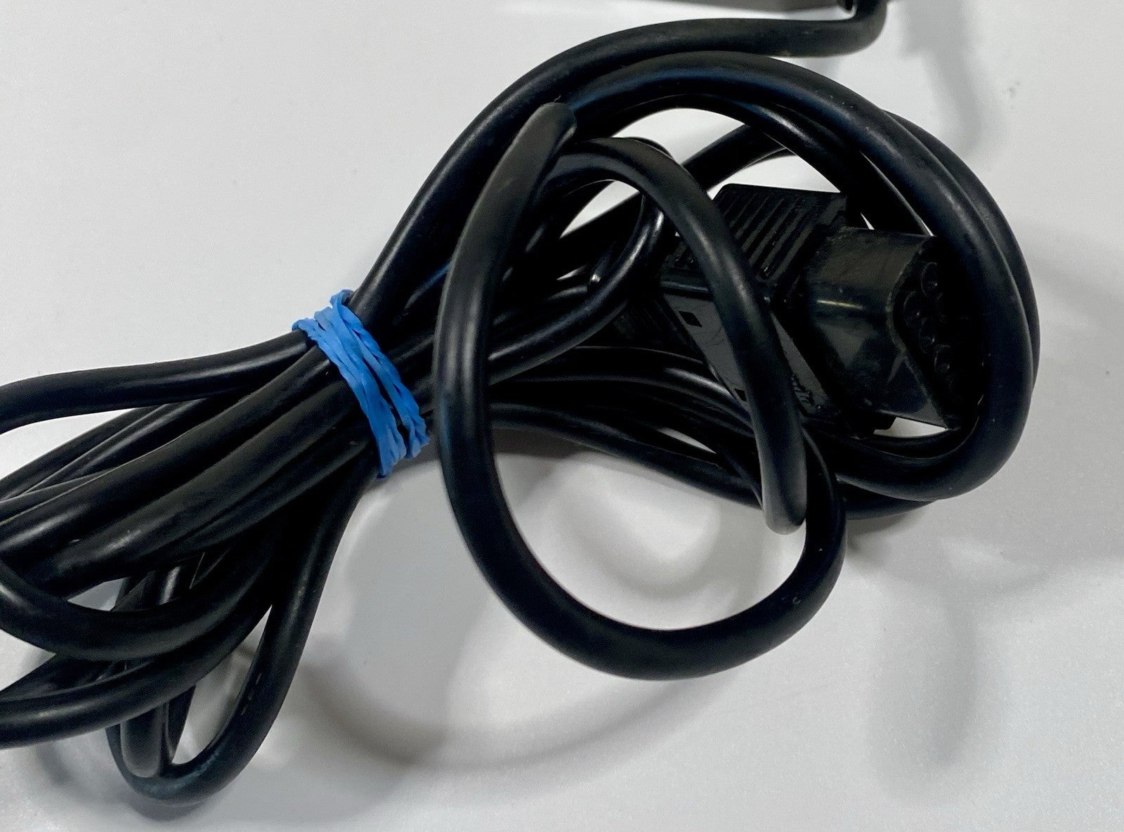 Original Vintage 1985 Nintendo NES Zapper (NES-005 OEM Grey)