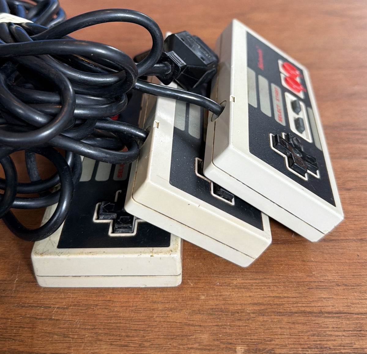 Nintendo NES Console w/ 3 Controllers & All Cords, UNTESTED, Parts & Repair
