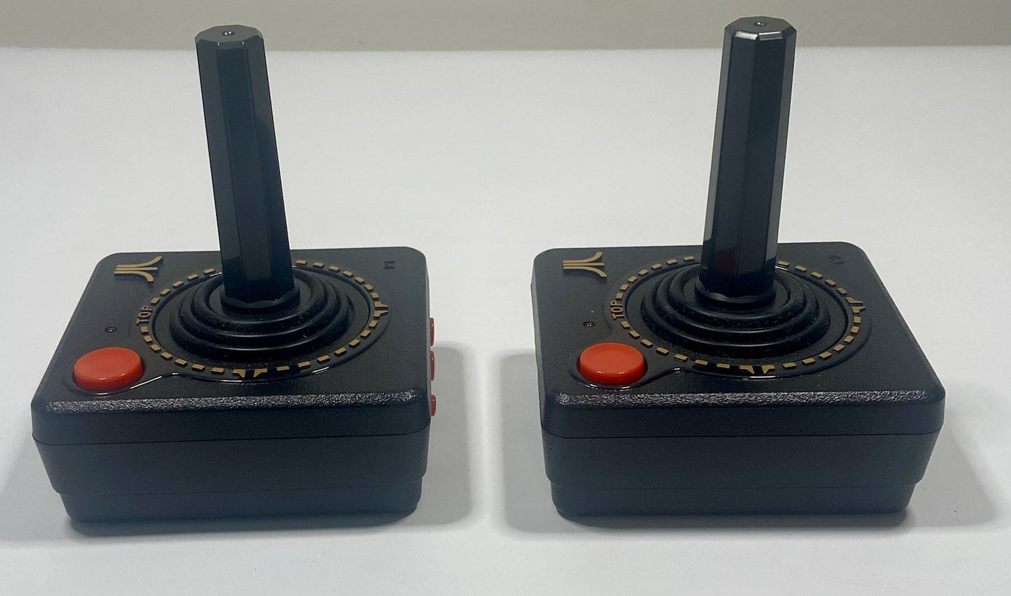 Atari Flashback 6 Classic Game System w/ 100 Built-in Games Read Description