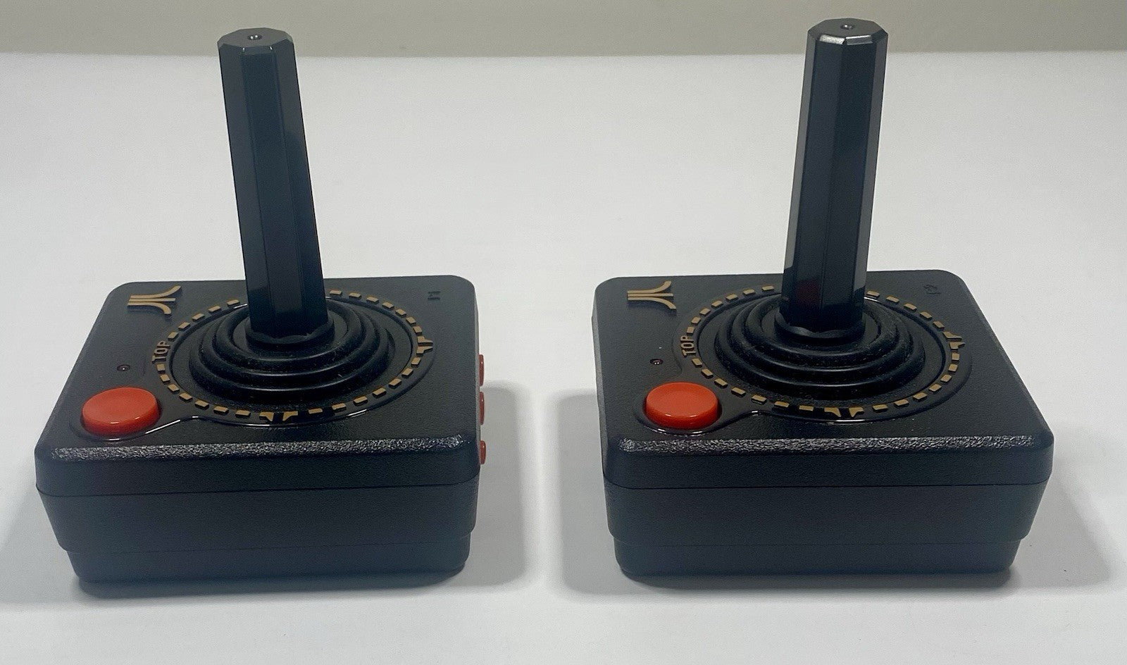 Atari Flashback 6 Classic Game System w/ 100 Built-in Games Read Description