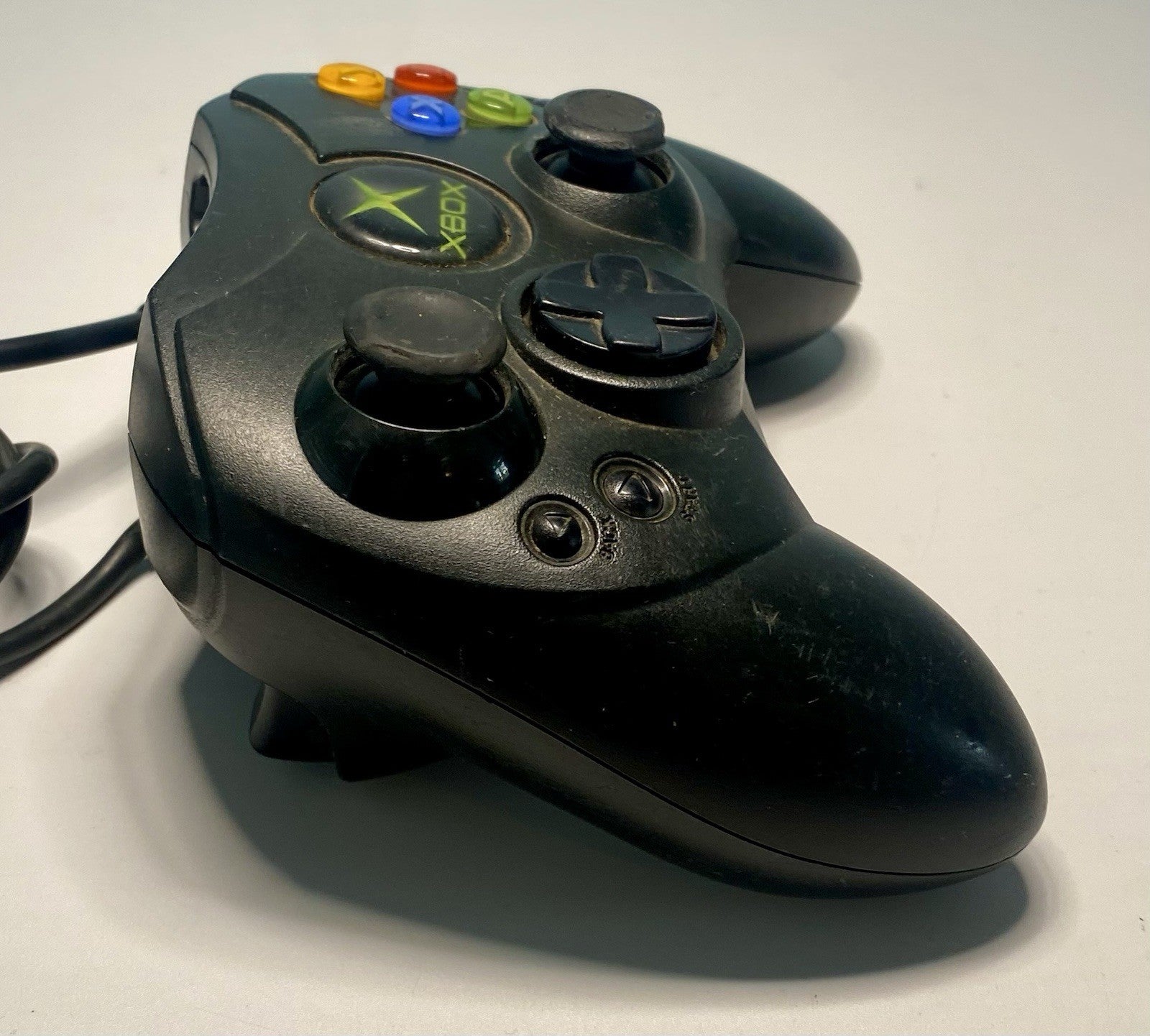 Microsoft Original Xbox Console W/ Controller & Cords For Parts Or Repair Read