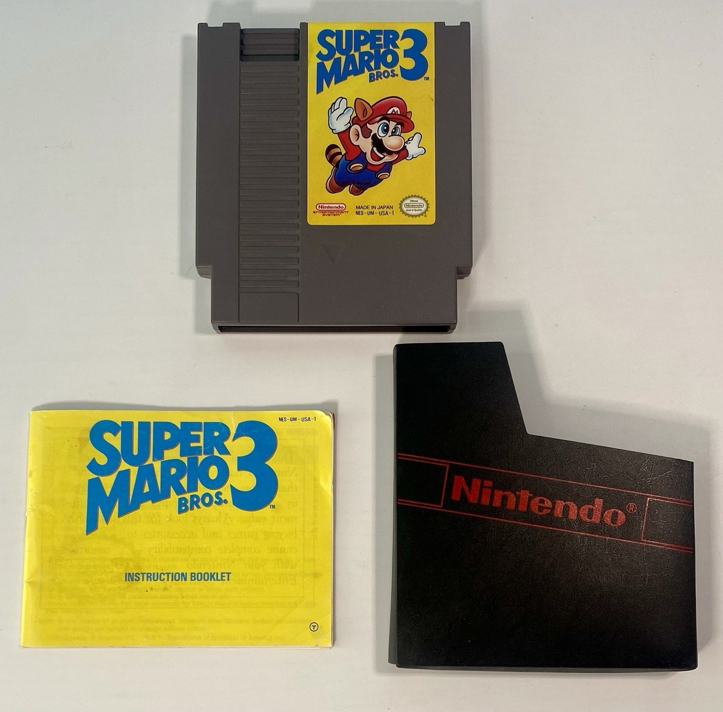 Super Mario Bros. 3 Nintendo Entertainment System 1985 NES W/ Manual & Tested