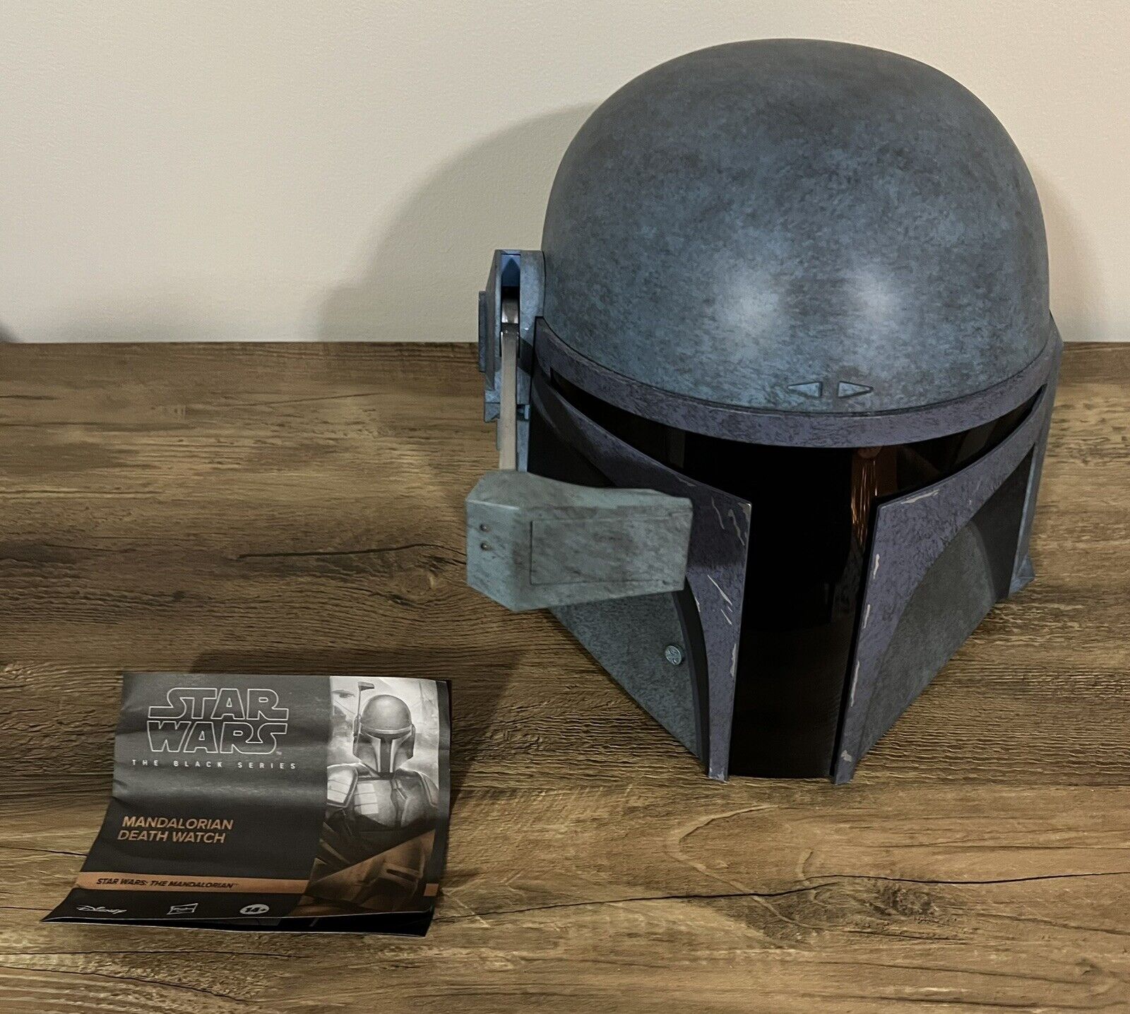 Hasbro Star Wars Black Series Mandalorian Death Watch Helmet (read Description)