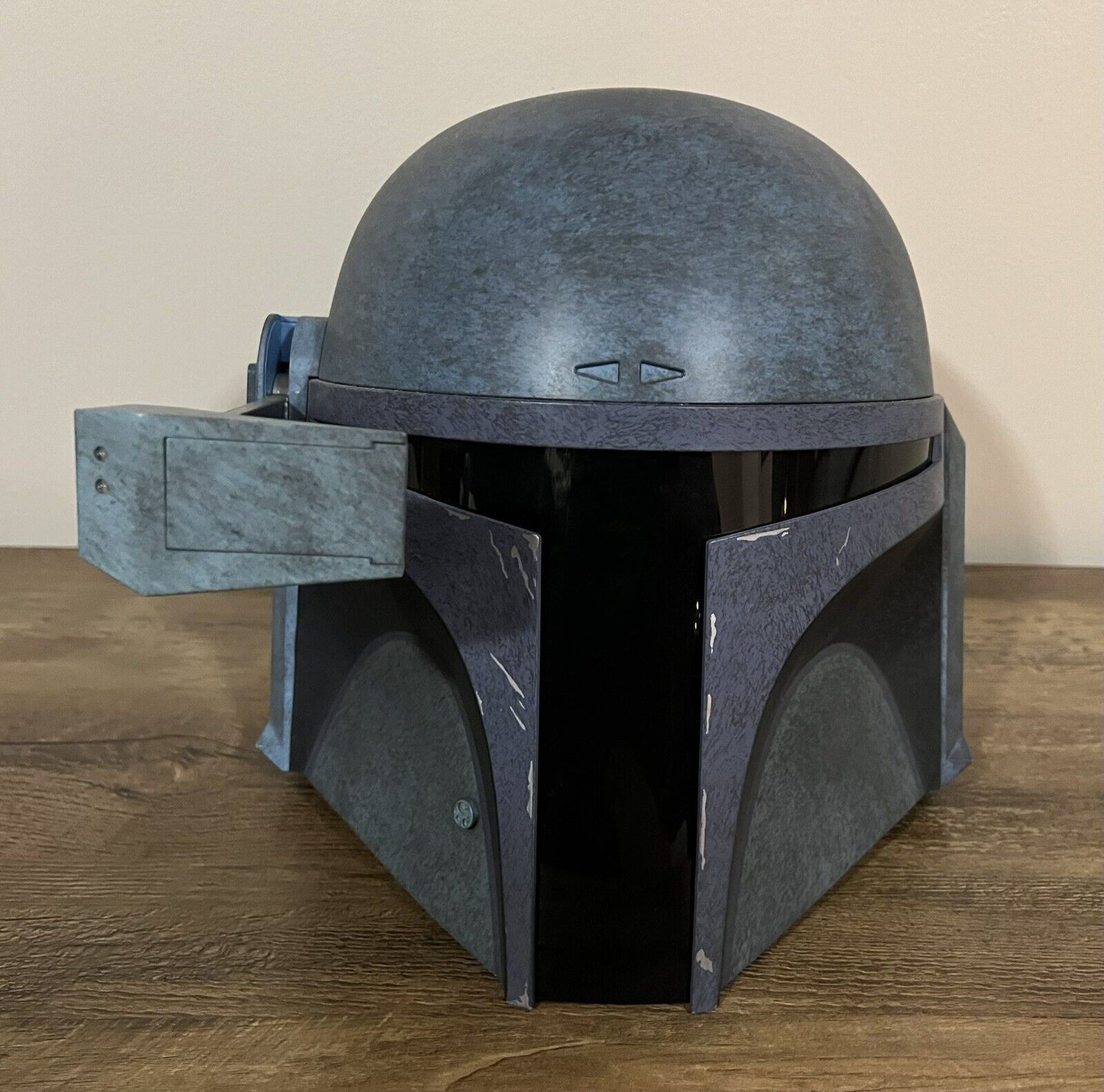 Hasbro Star Wars Black Series Mandalorian Death Watch Helmet (read Description)