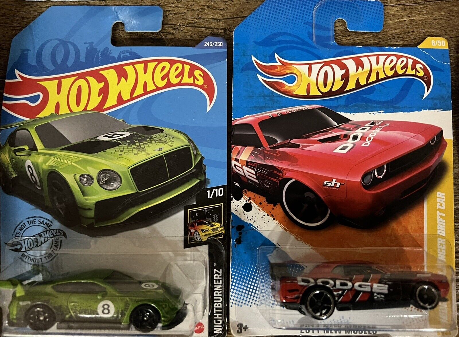 Hot Wheels Starter Kit! Molded 48 Car Case (20020) With 12 Cars All Sealed!