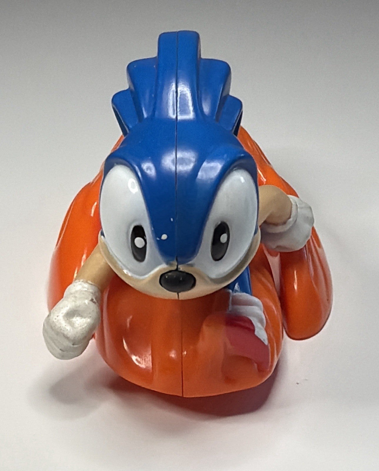 Vintage 1993 Sega Sonic the Hedgehog w/Flame Base Launcher plastic toy WORKS